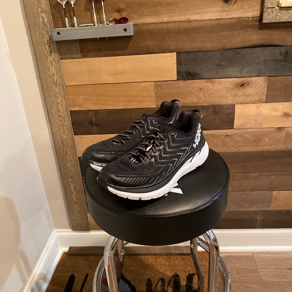 Hoka Clifton 4running shoes